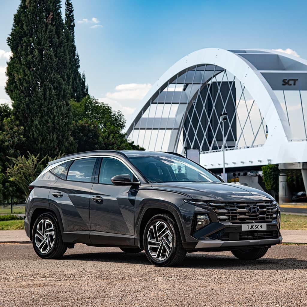 Hyundai Tucson Híbrida — vista 1